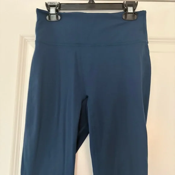 Fabletics Women’s Trinity Motion365 High-Waisted Leggings - Picture 7 of 9